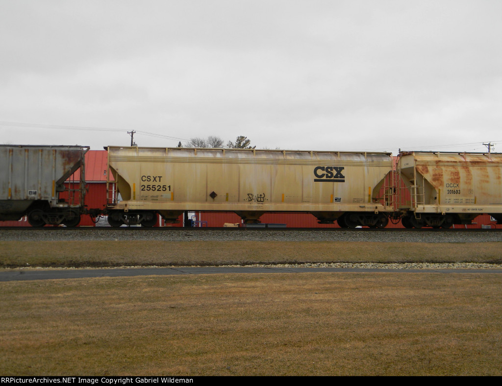 CSXT 255251